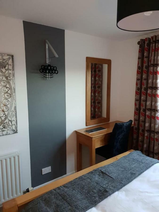 Appartement Chic Flat At Hairmyres Hospital & Train Station à East Kilbride Extérieur photo