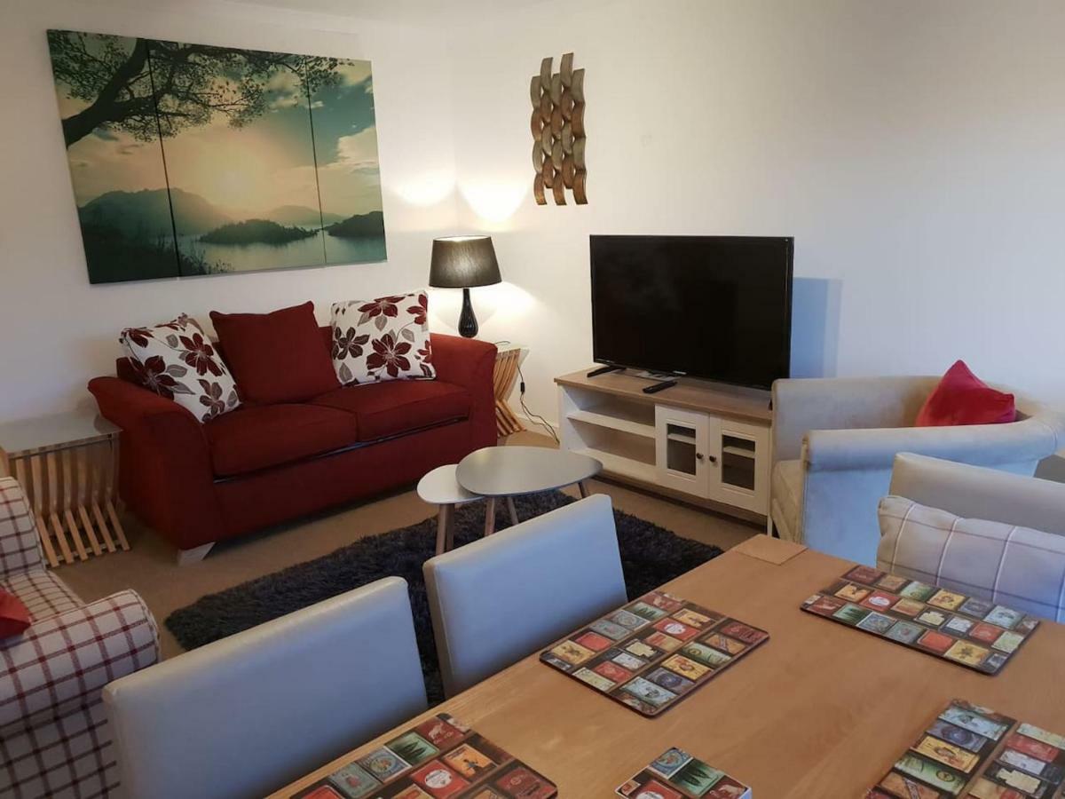 Appartement Chic Flat At Hairmyres Hospital & Train Station à East Kilbride Extérieur photo